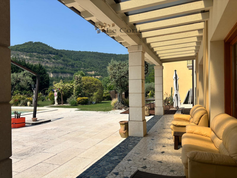 SOSSANO – Prestigiosa Villa con Piscina e Parco Privato di oltre 11.000 mq

Immersa nella quiete ...