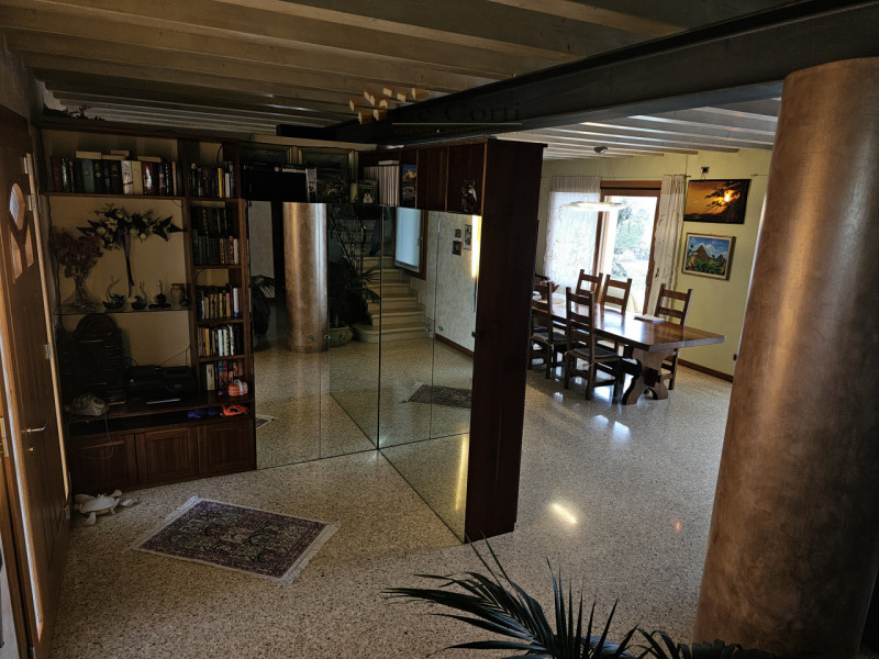 SOSSANO – Prestigiosa Villa con Piscina e Parco Privato di oltre 11.000 mq

Immersa nella quiete ...