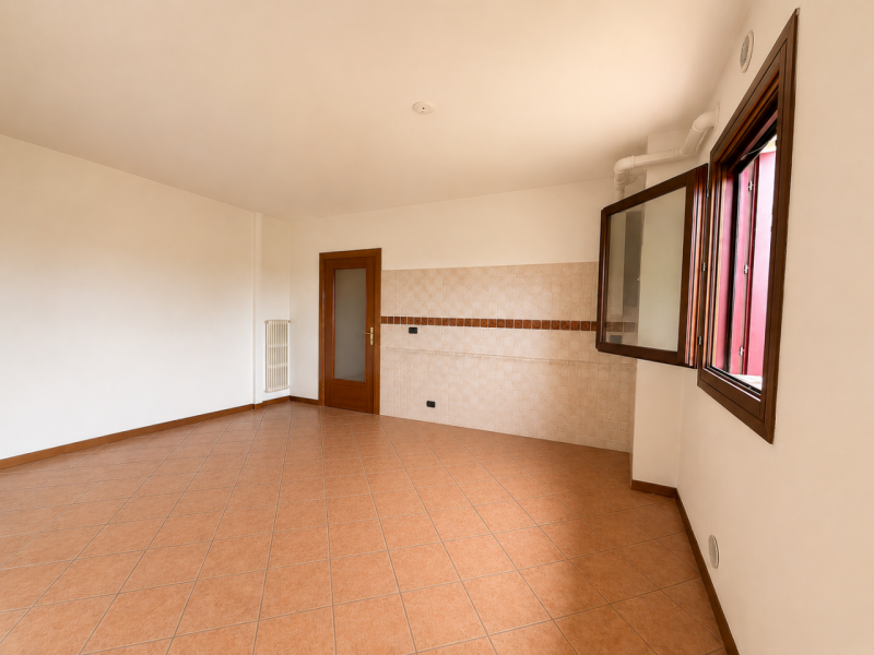 Proponiamo in vendita un accogliente appartamento di circa 60 mq situato nel cuore di Maserada su...