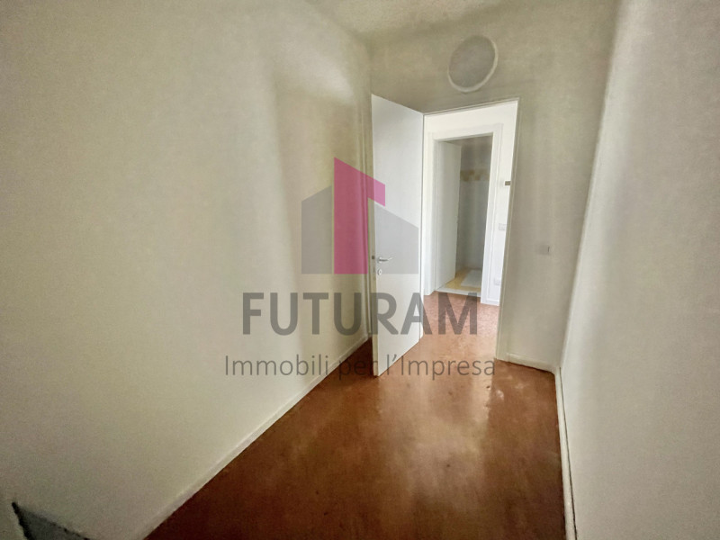 ARZIGNANO- 59FIL -PER INFO 0444/310220

Proponiamo in affitto un'ufficio in uno stabile direziona...