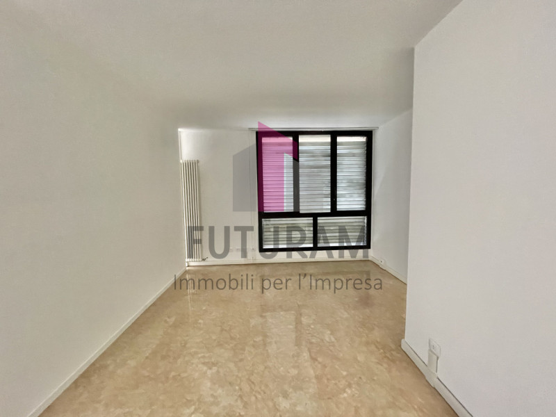 ARZIGNANO- 59FIL -PER INFO 0444/310220

Proponiamo in affitto un'ufficio in uno stabile direziona...