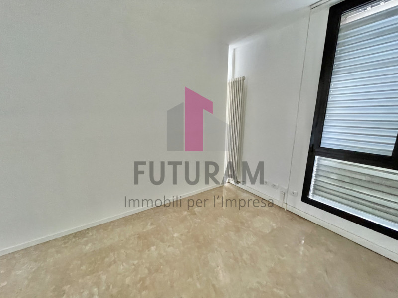 ARZIGNANO- 59FIL -PER INFO 0444/310220

Proponiamo in affitto un'ufficio in uno stabile direziona...