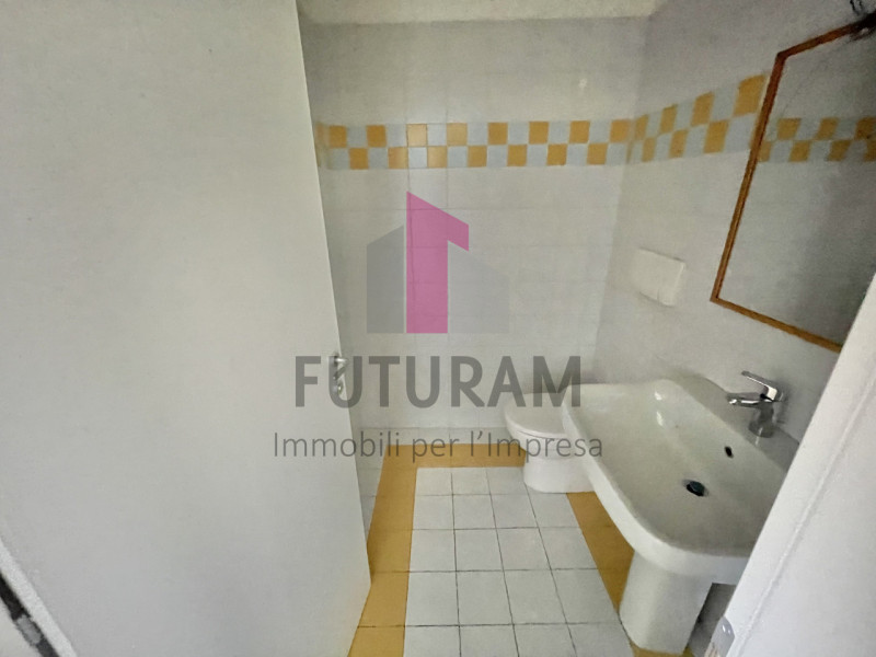 ARZIGNANO- 59FIL -PER INFO 0444/310220

Proponiamo in affitto un'ufficio in uno stabile direziona...