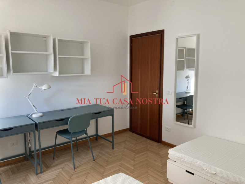 PALTANA: Affittasi posto letto in stanza doppia, per studenti universitari, in appartamento condi...