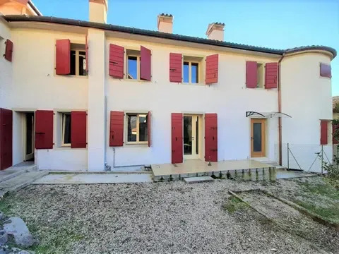 <p>OTTIMA OPPORTUNITA'! Villa unifamiliare, buono stato, 600 mq, Cison di Valmarino Interessante ...