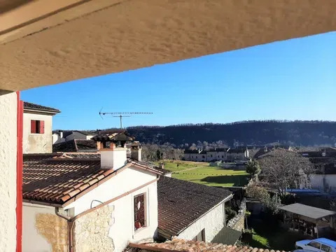 <p>OTTIMA OPPORTUNITA'! Villa unifamiliare, buono stato, 600 mq, Cison di Valmarino Interessante ...