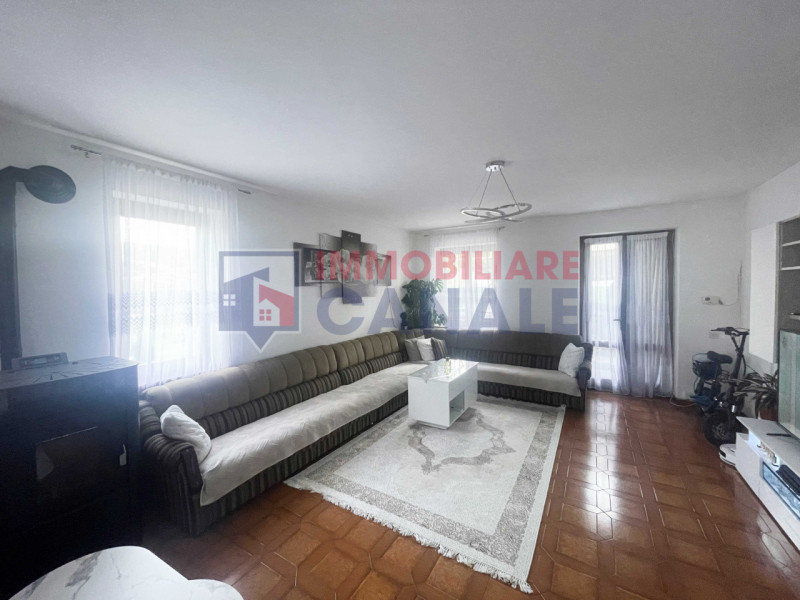 In tranquilla zona residenziale di Chiuppano proponiamo in vendita porzione di bifamiliare (Unità...