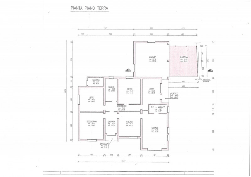 Scopri questa splendida casa singola terratetto situata a soli 1 km dal centro di Ospedaletto Eug...