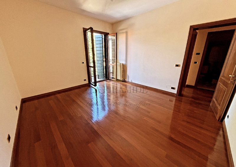 CENTRO STORICO DUPLEX RIF
Nel prestigioso contesto del centro storico di Padova, in zona Via Beat...