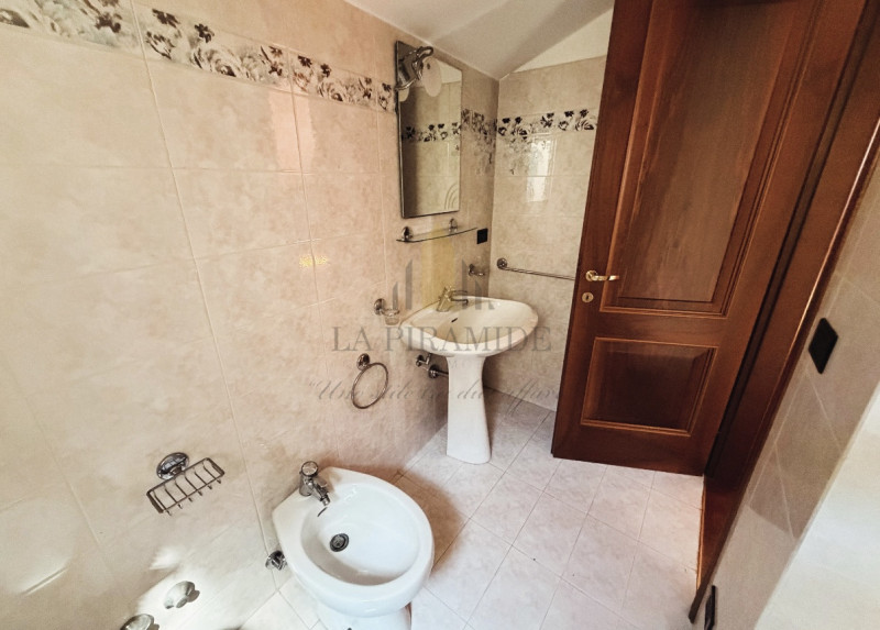 CENTRO STORICO DUPLEX RIF
Nel prestigioso contesto del centro storico di Padova, in zona Via Beat...