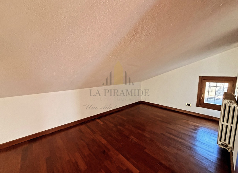 CENTRO STORICO DUPLEX RIF
Nel prestigioso contesto del centro storico di Padova, in zona Via Beat...