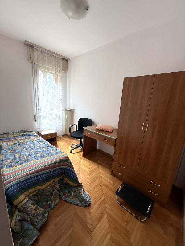 SAN BELLINO: in posizione strategica, comodo a tutti i principali servizi (supermercati, scuole, ...