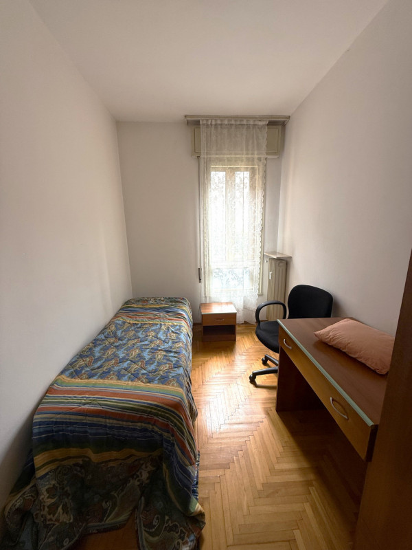 SAN BELLINO: in posizione strategica, comodo a tutti i principali servizi (supermercati, scuole, ...