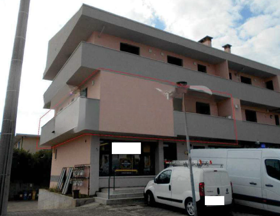 Rif. A.A.273-25

Vendita all'asta - appartamento al 1° piano con garage in data 14 luglio 2026

D...