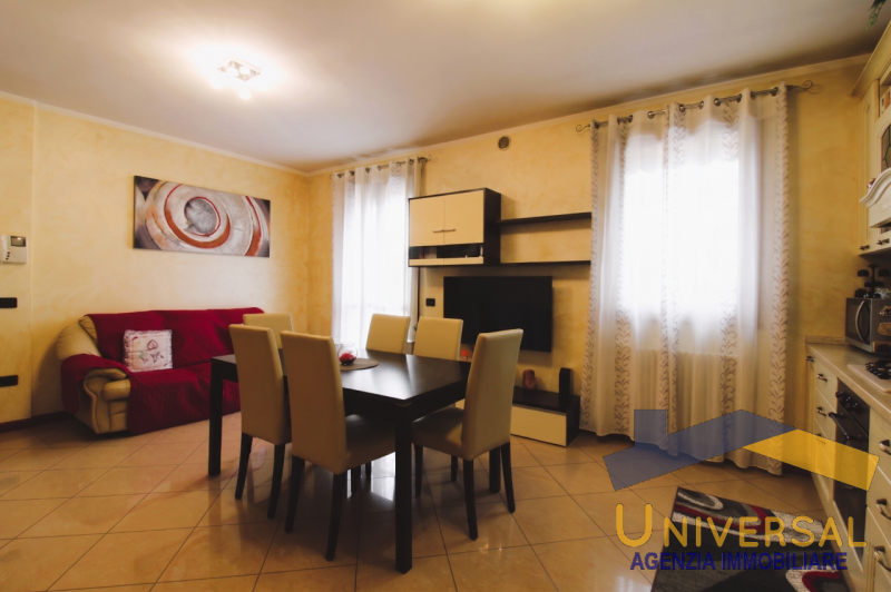 ARSEGO – Splendido appartamento quadrilocale nel cuore di Arsego, a pochi passi dai principali se...