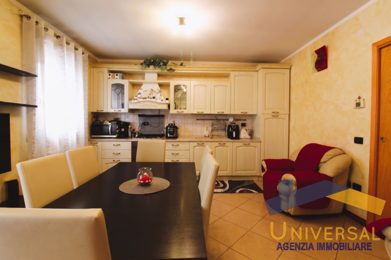ARSEGO – Splendido appartamento quadrilocale nel cuore di Arsego, a pochi passi dai principali se...