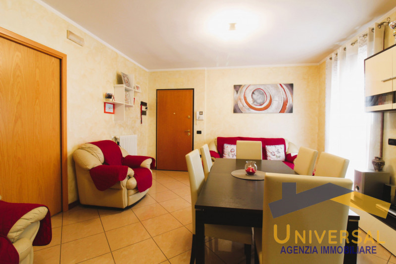 ARSEGO – Splendido appartamento quadrilocale nel cuore di Arsego, a pochi passi dai principali se...