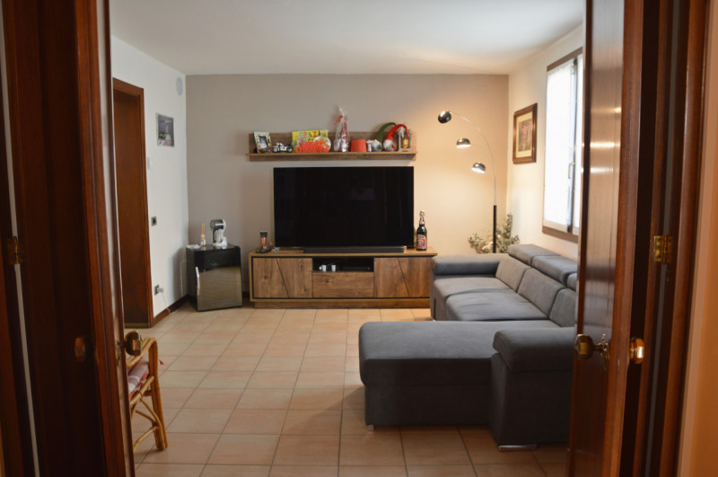 Bassano del Grappa (Marchesane) – Splendida Casa Singola Ristrutturata con Terreno Edificabile
Si...