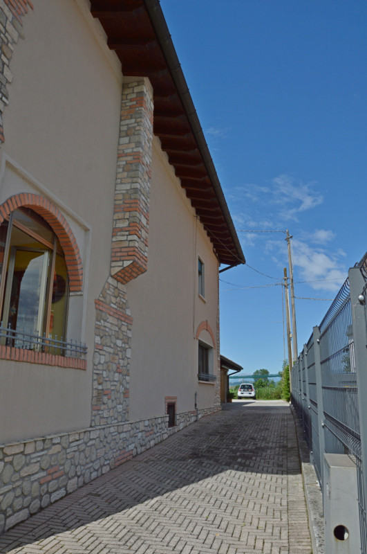Bassano del Grappa (Marchesane) – Splendida Casa Singola Ristrutturata con Terreno Edificabile
Si...