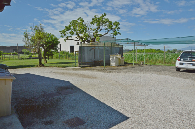Bassano del Grappa (Marchesane) – Splendida Casa Singola Ristrutturata con Terreno Edificabile
Si...