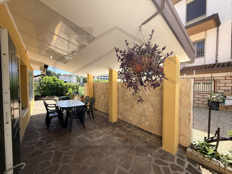 MONTEGROTTO TERME - Elegante porzione di bifamiliare in verticale, in prossimità del Corso delle ...