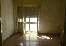 Vendesi all'asta appartamento sito a Treviso in data 14 luglio 2026

Appartamento quadrilocale po...