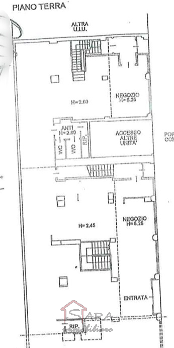 Sara Immobiliare propone in locazione un esclusivo immobile commerciale di complessivi 1.000 mq c...