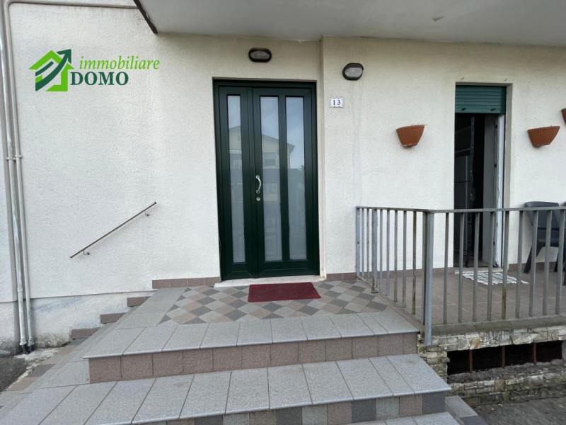 SCHIO (Cà Trenta): In una delle zone più richieste e tranquille di Schio, proponiamo in vendita u...