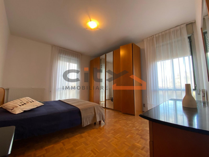 Viale Venezia, Bassano del Grappa – trilocale al 4° piano con ascensore

In posizione comoda e st...