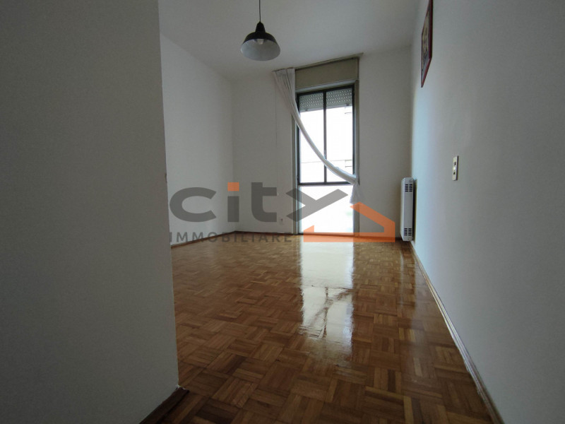 Viale Venezia, Bassano del Grappa – trilocale al 4° piano con ascensore

In posizione comoda e st...