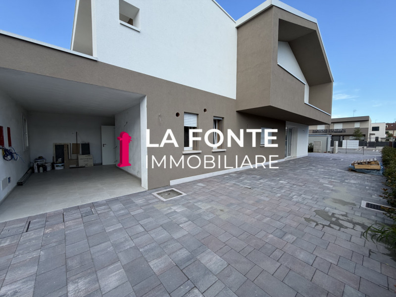 VILLATORA DI SAONARA - in q.re di nuove costruzioni - NUOVA BIFAMILIARE DI DESIGNER MODERNO E CON...
