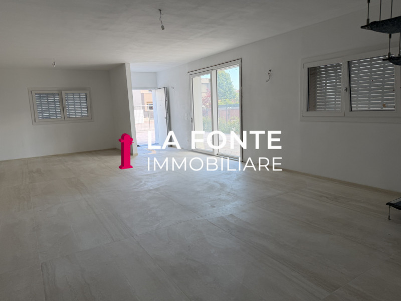 VILLATORA DI SAONARA - in q.re di nuove costruzioni - NUOVA BIFAMILIARE DI DESIGNER MODERNO E CON...