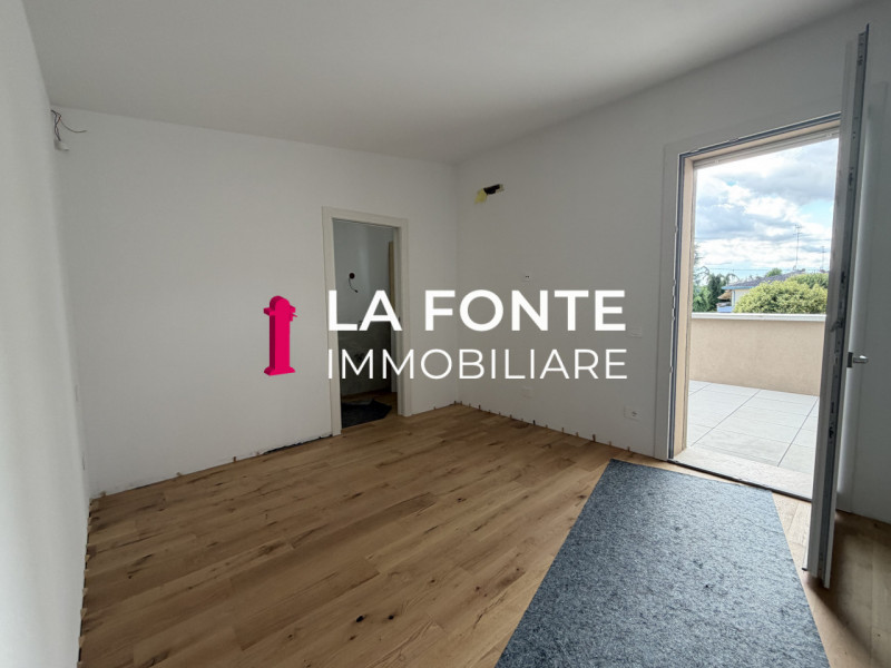VILLATORA DI SAONARA - in q.re di nuove costruzioni - NUOVA BIFAMILIARE DI DESIGNER MODERNO E CON...