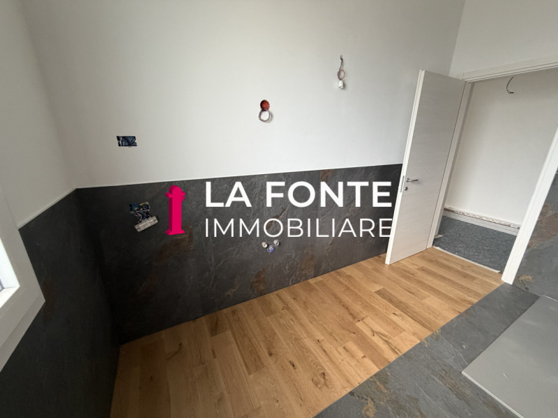 VILLATORA DI SAONARA - in q.re di nuove costruzioni - NUOVA BIFAMILIARE DI DESIGNER MODERNO E CON...