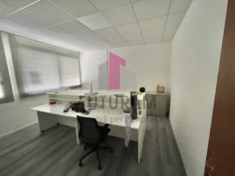 ARCUGNANO - 60FIL - PER INFO 0444/310220

Proponiamo in affitto un laboratorio con le seguenti ca...