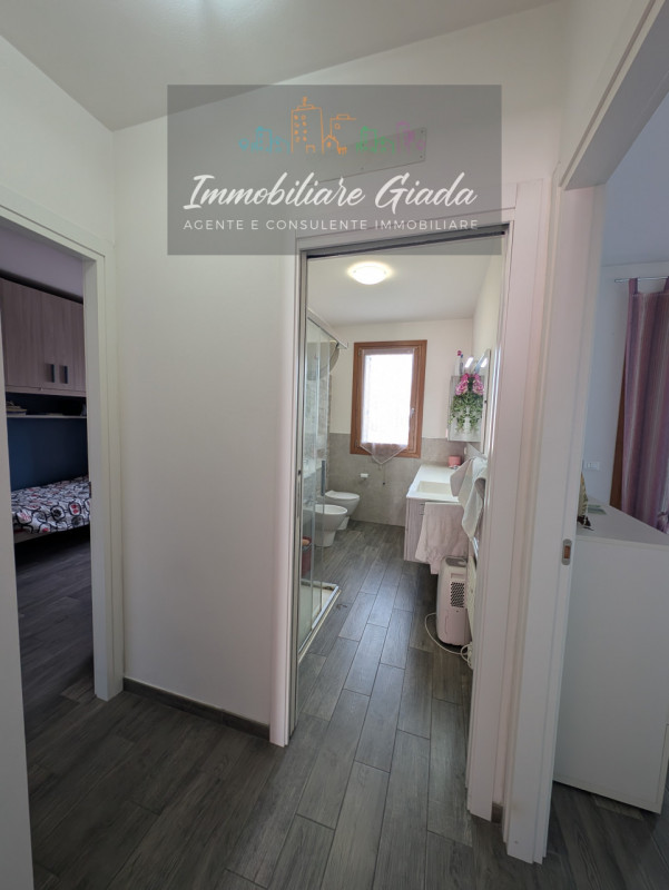 L’IMMOBILIARE GIADA VI PROPONE IN VENDITA questo splendido appartamento al piano terra nel cuore ...