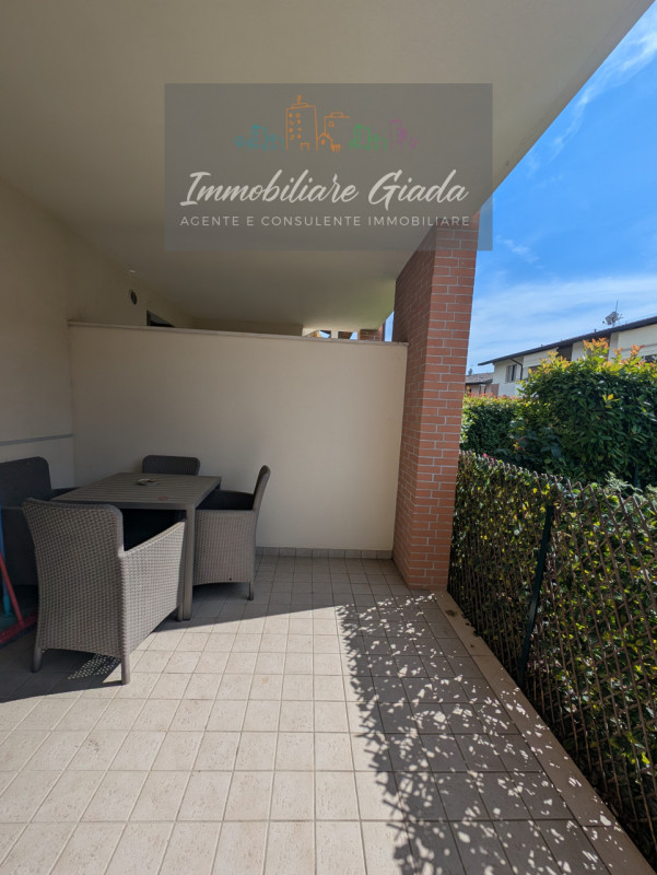 L’IMMOBILIARE GIADA VI PROPONE IN VENDITA questo splendido appartamento al piano terra nel cuore ...