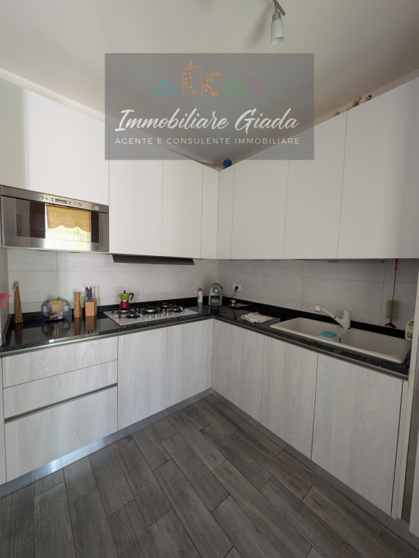 L’IMMOBILIARE GIADA VI PROPONE IN VENDITA questo splendido appartamento al piano terra nel cuore ...