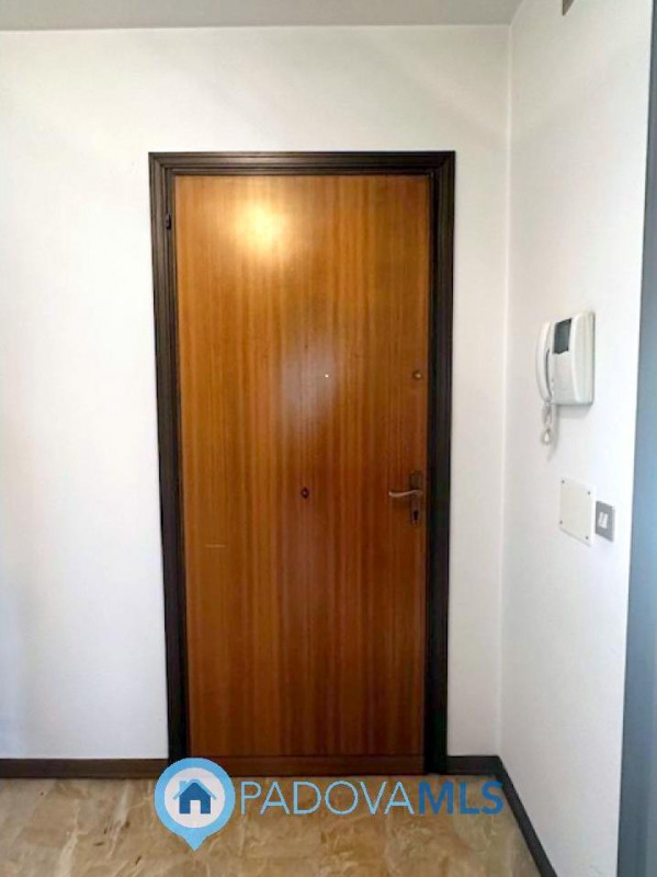 Immobile in esclusiva al Gruppo Padova MLS

Rubano in zona residenziale, comoda a scuole e serviz...