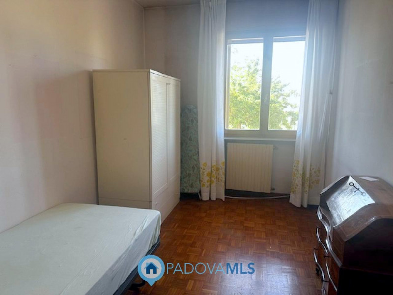 Immobile in esclusiva al Gruppo Padova MLS

Rubano in zona residenziale, comoda a scuole e serviz...