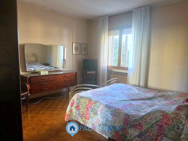 Immobile in esclusiva al Gruppo Padova MLS

Rubano in zona residenziale, comoda a scuole e serviz...