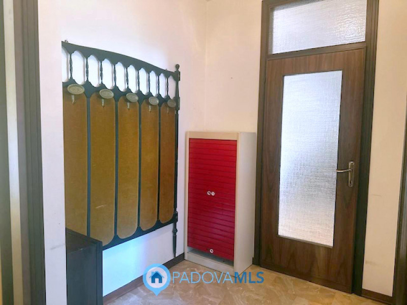 Immobile in esclusiva al Gruppo Padova MLS

Rubano in zona residenziale, comoda a scuole e serviz...