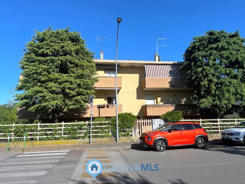 Immobile in esclusiva al Gruppo Padova MLS

Rubano in zona residenziale, comoda a scuole e serviz...