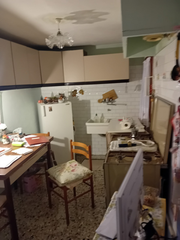Vendesi appartamento in Cannaregio ( chiesa dei Miracoli) su palazzina di due unità, situato al s...