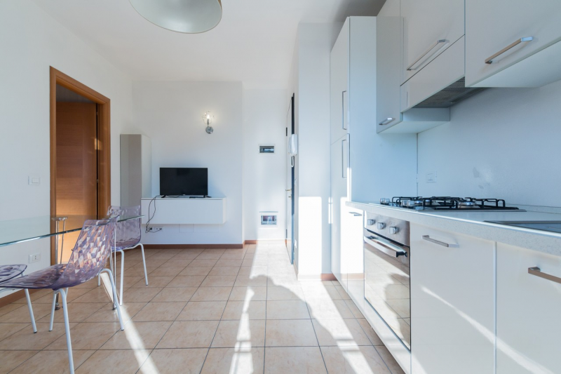 BILOCALE ARREDATO E CON GARAGE IN LOCAZIONE A TORRI DI ARCUGNANO - RIF. 8401
Nella centralissima ...