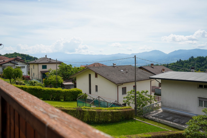 Situata a Cesiomaggiore, in una posizione privilegiata tra Feltre e la città di Belluno, questa p...