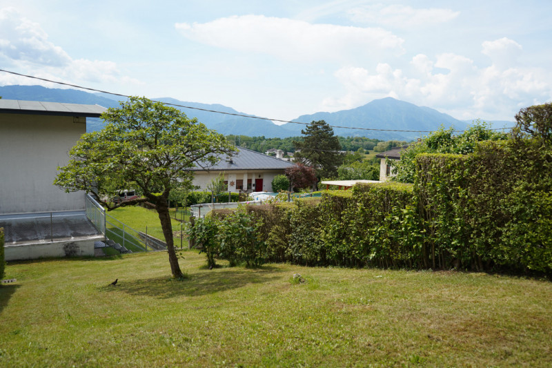 Situata a Cesiomaggiore, in una posizione privilegiata tra Feltre e la città di Belluno, questa p...