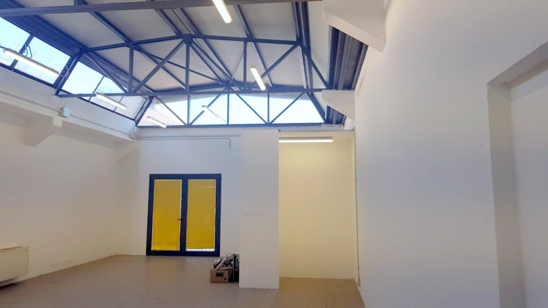 LOCALE POLIFUNZIONALE IN AFFITTO A CASELLE DI SELVAZZANO €.800
MAGAZZINO-LABORATORIO-CAPANNONCINO...