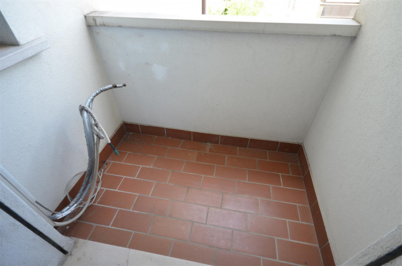 Castelfranco Veneto, in zona semicentrale strategica e comoda a tutti i servizi principali con la...