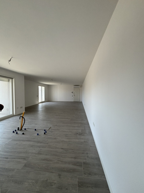 CASELLE di SELVAZZANO DENTRO: Proponiamo in vendita appartamento al secondo piano di un elegante ...